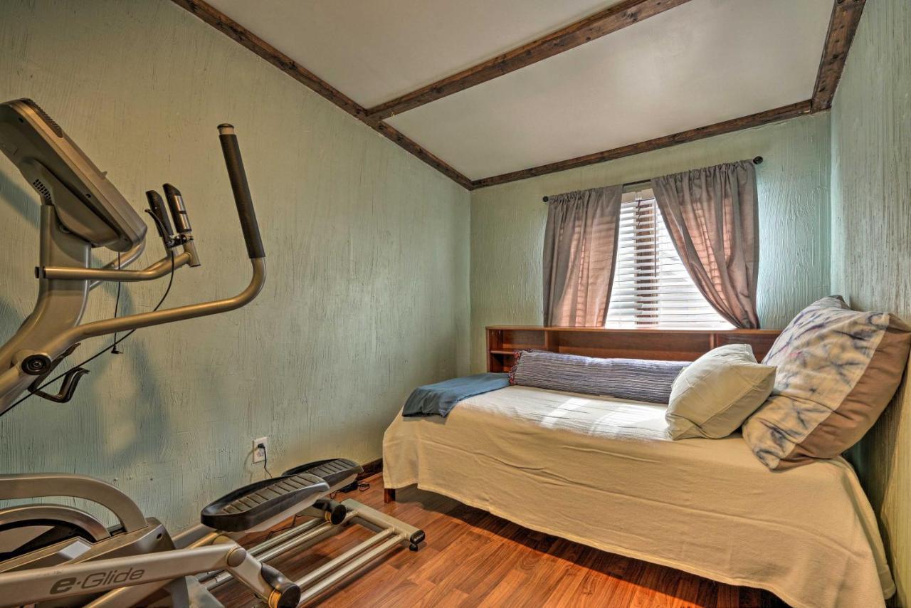 Comfortable Craftsman Home - 2 Miles To Ub Campus! بوفالو المظهر الخارجي الصورة